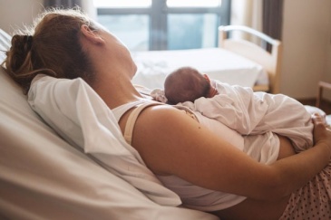 Bài thuốc dân gian giúp mẹ sau sinh khỏe mạnh, đẩy lùi bệnh tật